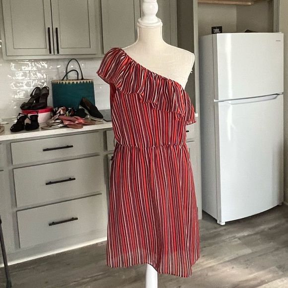 Bisou Bisou One Shoulder Striped Dress Fully Lined Ruffled Bodice Size 10 - Picture 6 of 9